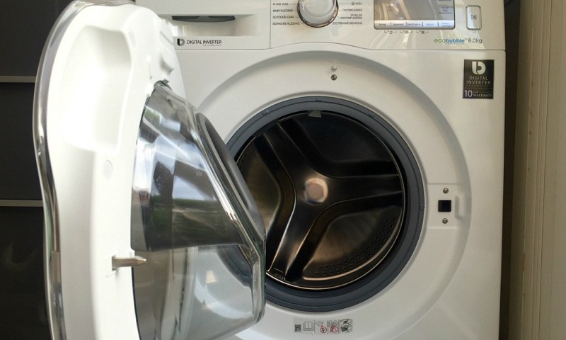 Wasmachine met een geheim luikje – Samsung AddWash